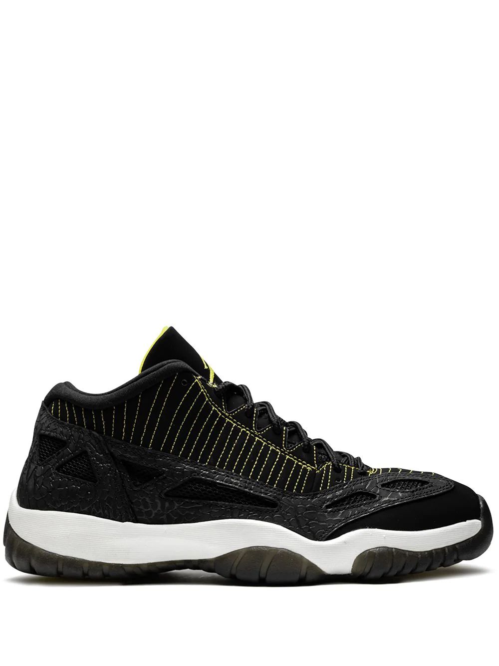 Nike Air Jordan 11 Retro Low Skor Herr Svarta | OESLRM517
